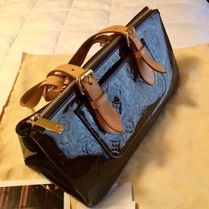 Louis Vuitton Purse ~ Black Cherry Vernis ❣️